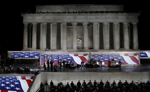 Trump bugün başkanlık görevini devralacak