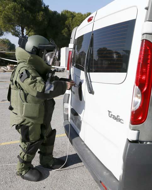 Türkiye'nin tek rütbeli kadın bomba imha uzmanı