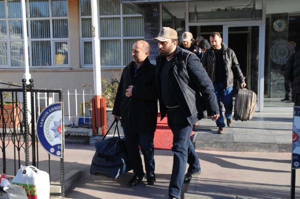 Samsun'da 6 polise FETÖ kelepçesi