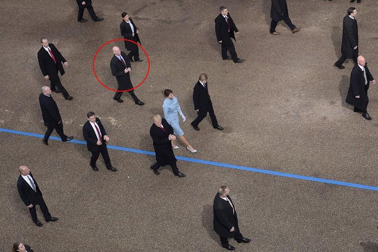 Trump'ın 'gizemli' korumasının yeni görüntüleri