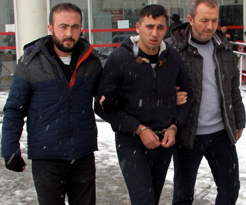 Kendini polis olarak tanıttı, 4 ili dolandırdı