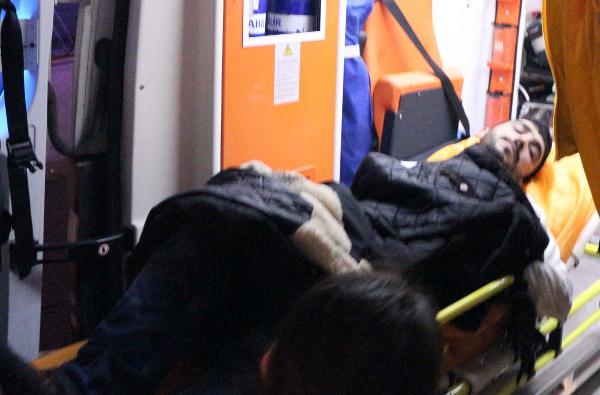 Beyoğlu’nda silahlı çatışma: 1’i polis 4 yaralı