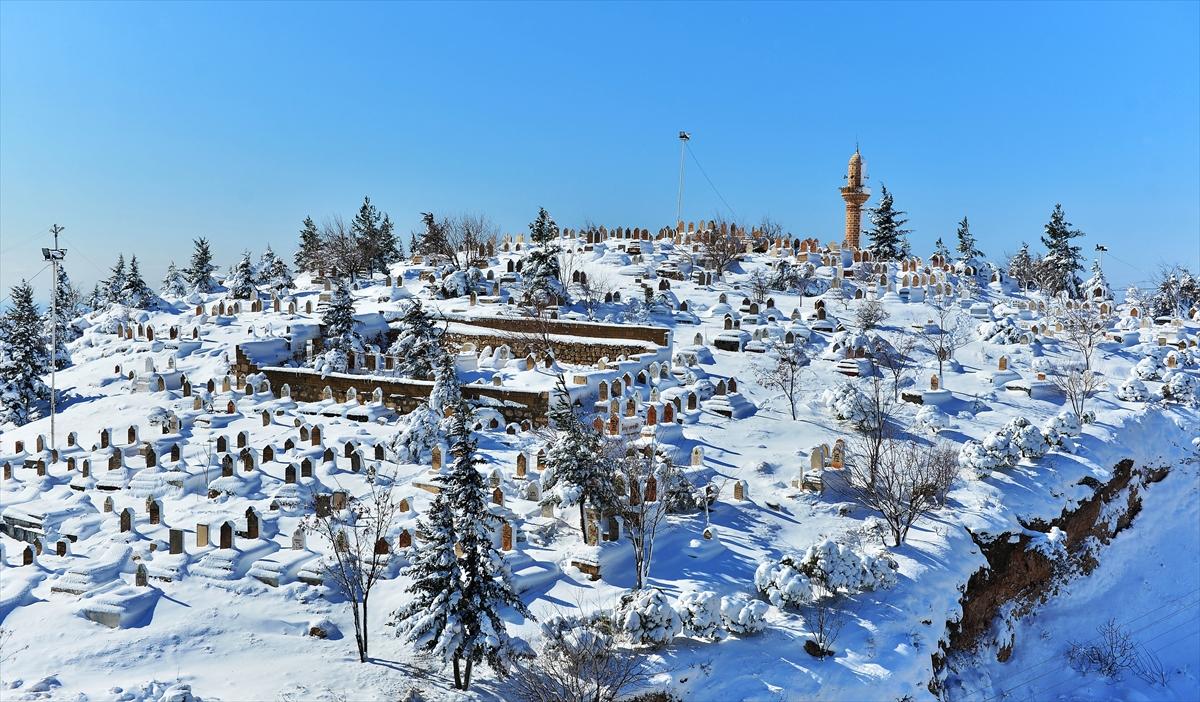 Kar Mardin'e ayrı bir güzellik kattı