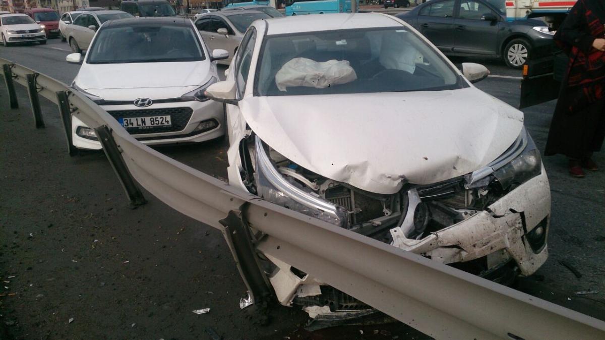 Makas atan sürücü zincirleme kazaya neden oldu