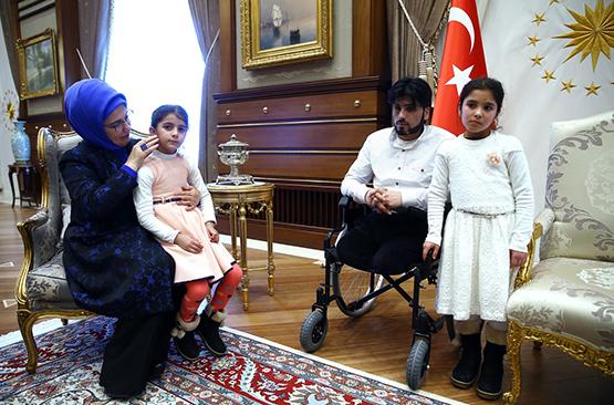 Erdoğan, Suriyeli Gözyaşı ve ailesini kabul etti