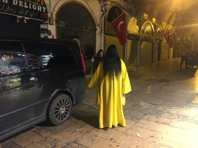 Bülent Ersoy gece yarısı Kapalı Çarşı'yı açtırdı