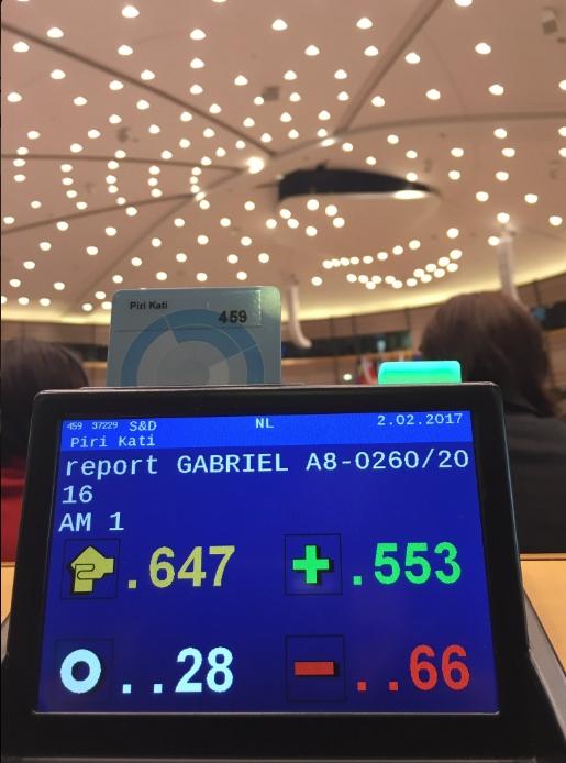 AB, Gürcistan vatandaşlarına vizesiz seyahat hakkı verdi