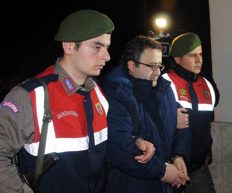 Yunanistan'a kaçan FETÖ'cü akademisyen tutuklandı