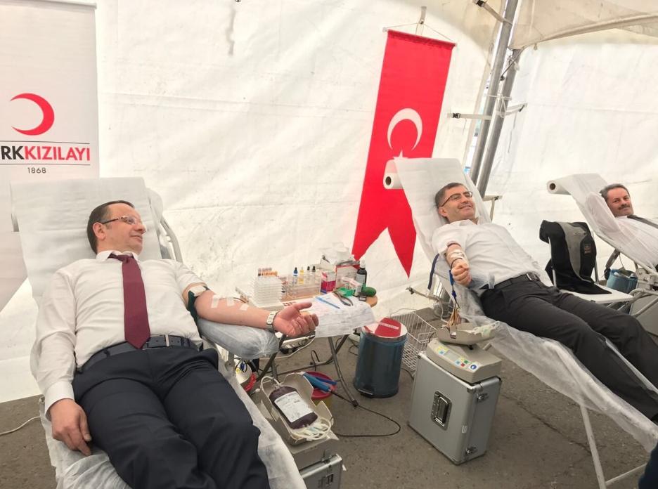 Üsküdar'dan Kızılay'a destek