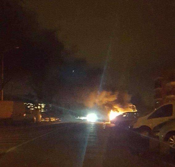 Coplu tecavüzcü Fransız polisleri protesto edildi