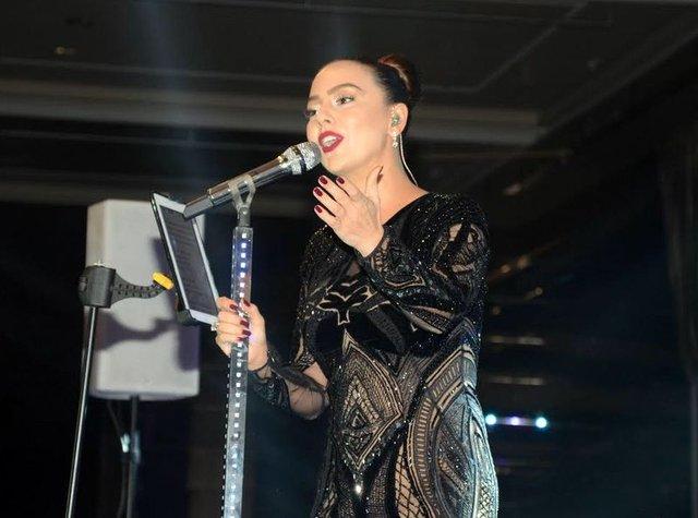 Ebru Gündeş kilo aldı