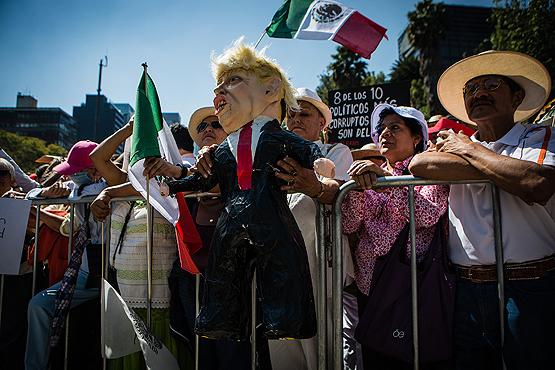 Meksika'da Donald Trump karşıtı gösteri
