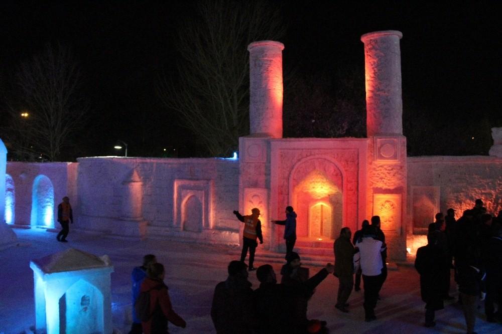 Erzurum'da Kardan Sokak açıldı