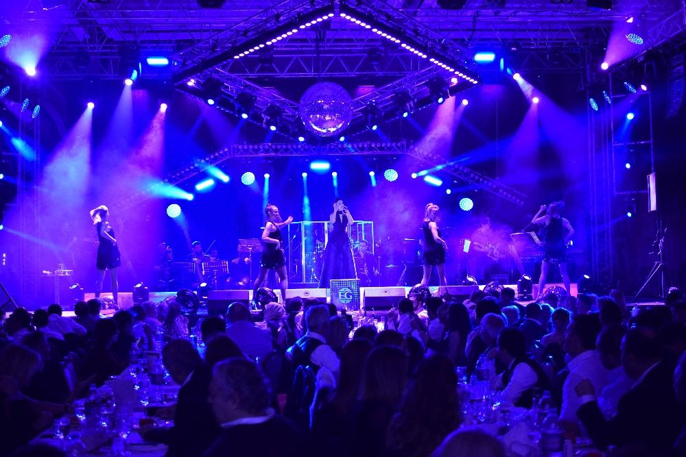 Ebru Gündeş nazara geldi