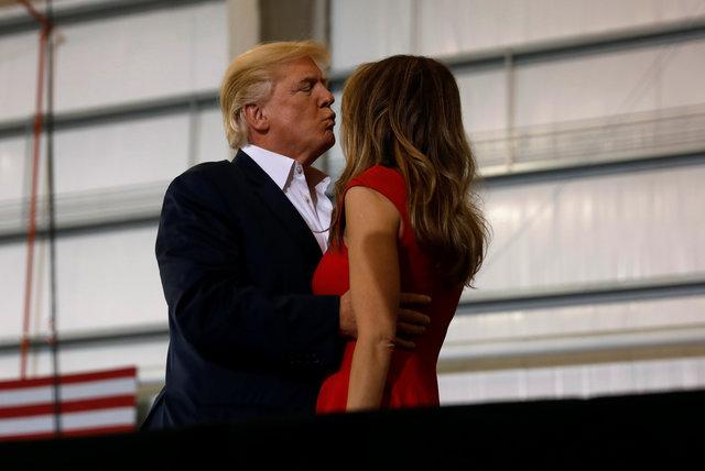 Trump Florida'da miting düzenledi