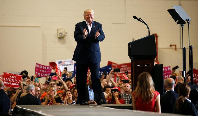 Trump Florida'da miting düzenledi