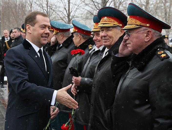 Putin 'Vatan Savunucuları Günü'ne katıldı