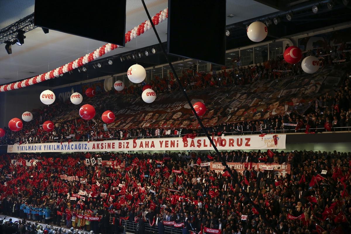 AK Parti referandum startını verdi