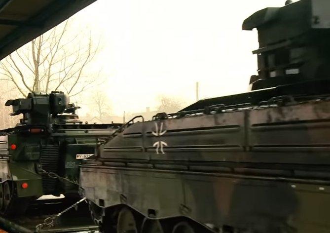 Alman tankları Litvanya'ya gönderildi