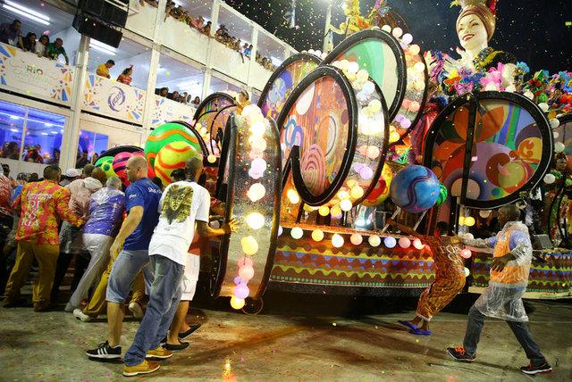Rio Karnavalı'nda kaza: 35 yaralı