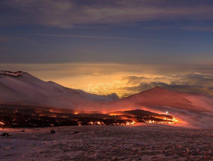 Etna Yanardağı faaliyete geçti