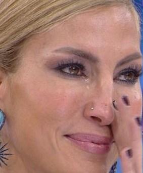 Çağla Şıkel'in gözyaşları