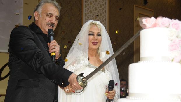 Safiye Soyman ile Faik Öztürk'ten düğün şov