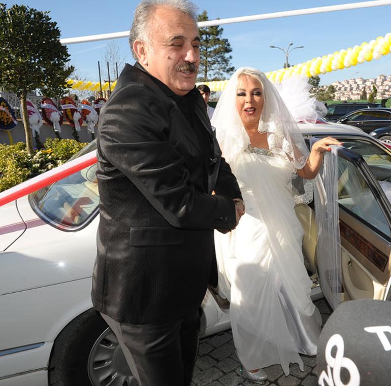 Safiye Soyman ile Faik Öztürk'ten düğün şov