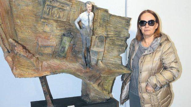 Müjde Ar'ın tablo merakı