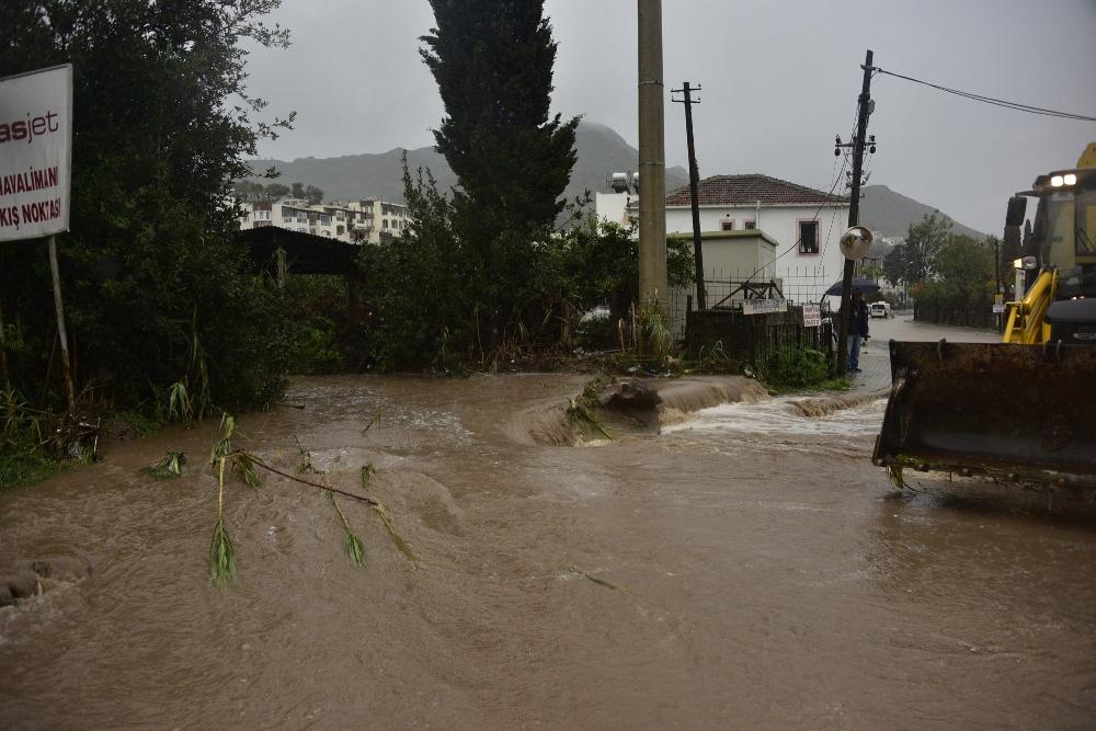 Bodrum’u sel vurdu