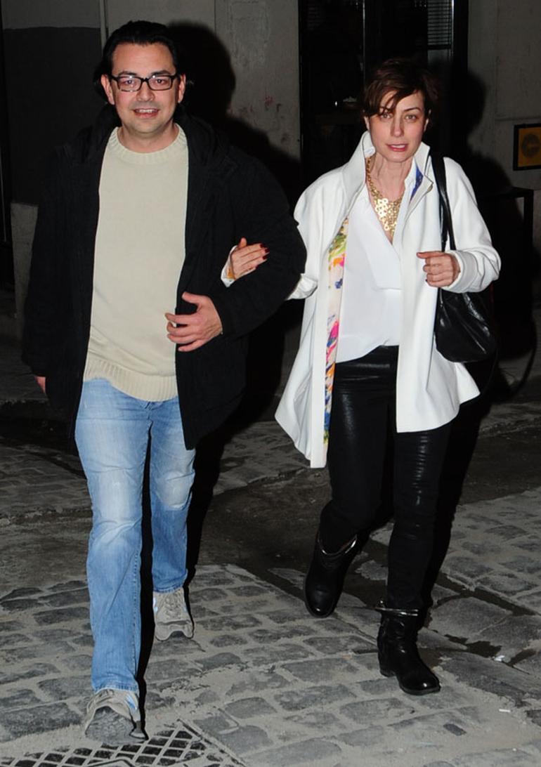 Sanem Çelik ile Cem Öcal kol kola