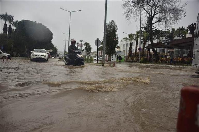 Bodrum’u sel vurdu