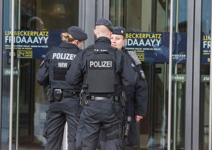 Almanya'da bomba paniği