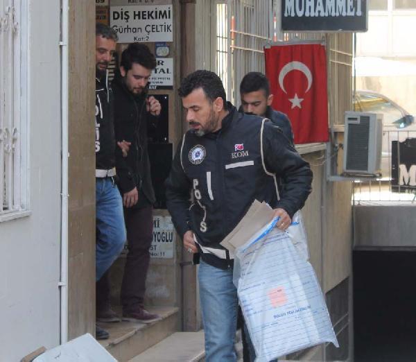 Denizli'de 8 avukata ByLock'tan gözaltı