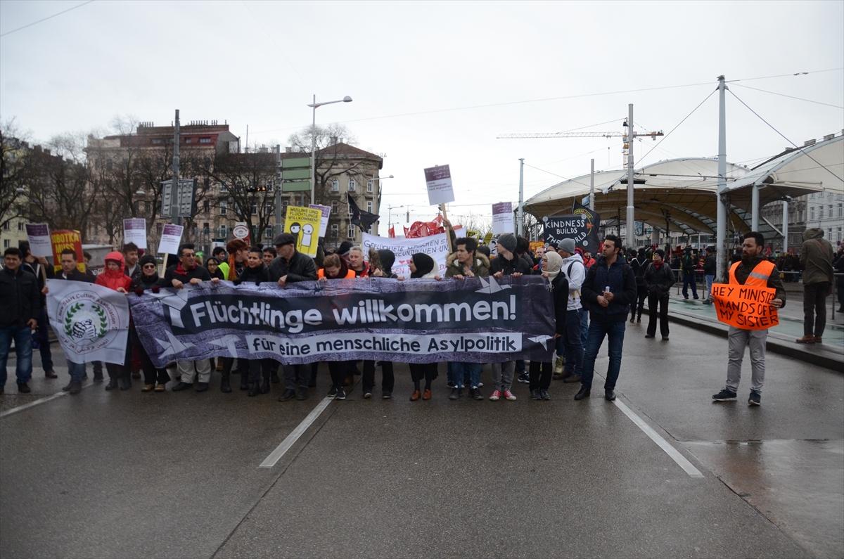 Avusturya’da ırkçılık karşıtı protesto