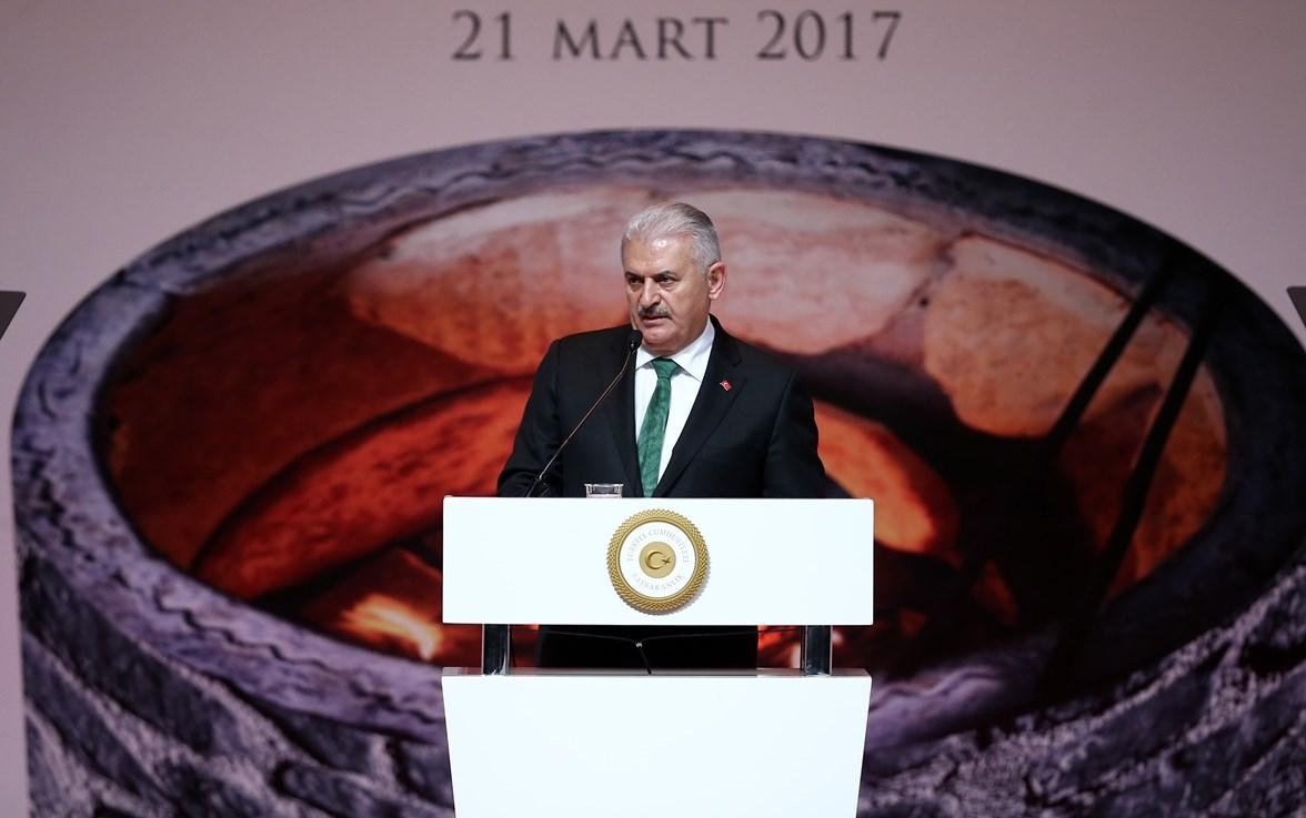 Başbakan Yıldırım Alevilere seslendi: Köklerimiz bir