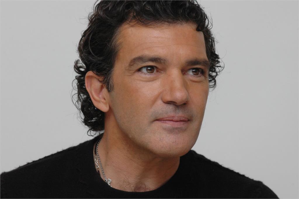 Antonio Banderas ikinci kez kalp krizi geçirdi