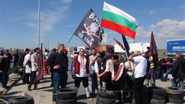Bulgar faşizmi: Türklerin yolunu kestiler