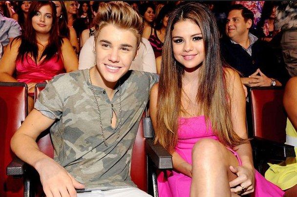 Selena Gomez yeni sevgilisiyle görüntülendi