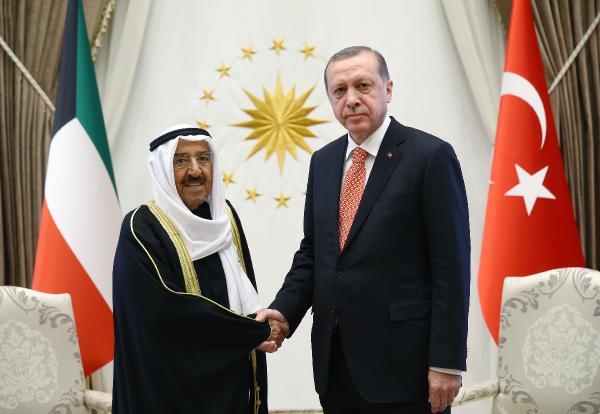 Cumhurbaşkanı Kuveyt Emiri'yle görüştü