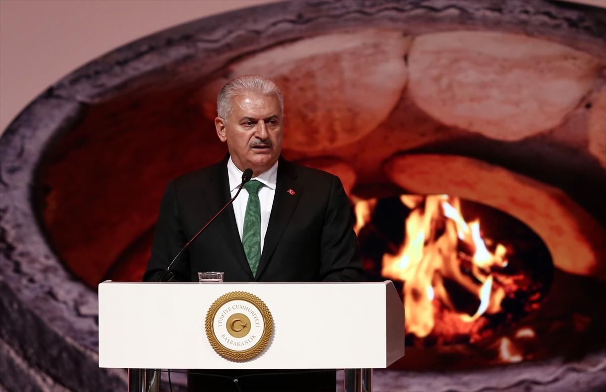 Başbakan Yıldırım Alevilere seslendi: Köklerimiz bir