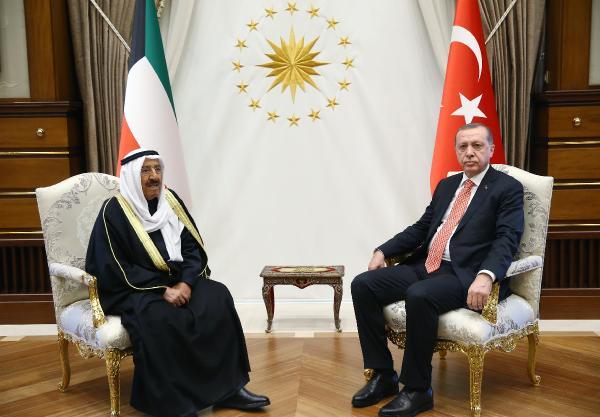 Cumhurbaşkanı Kuveyt Emiri'yle görüştü