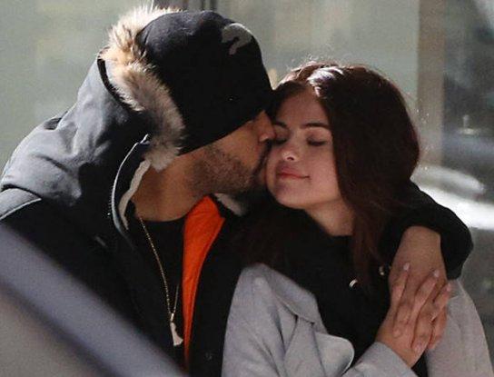Selena Gomez yeni sevgilisiyle görüntülendi