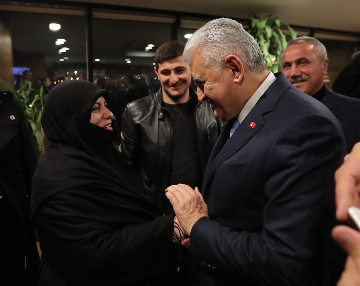 Başbakan Yıldırım Şerife Teyze ile görüştü