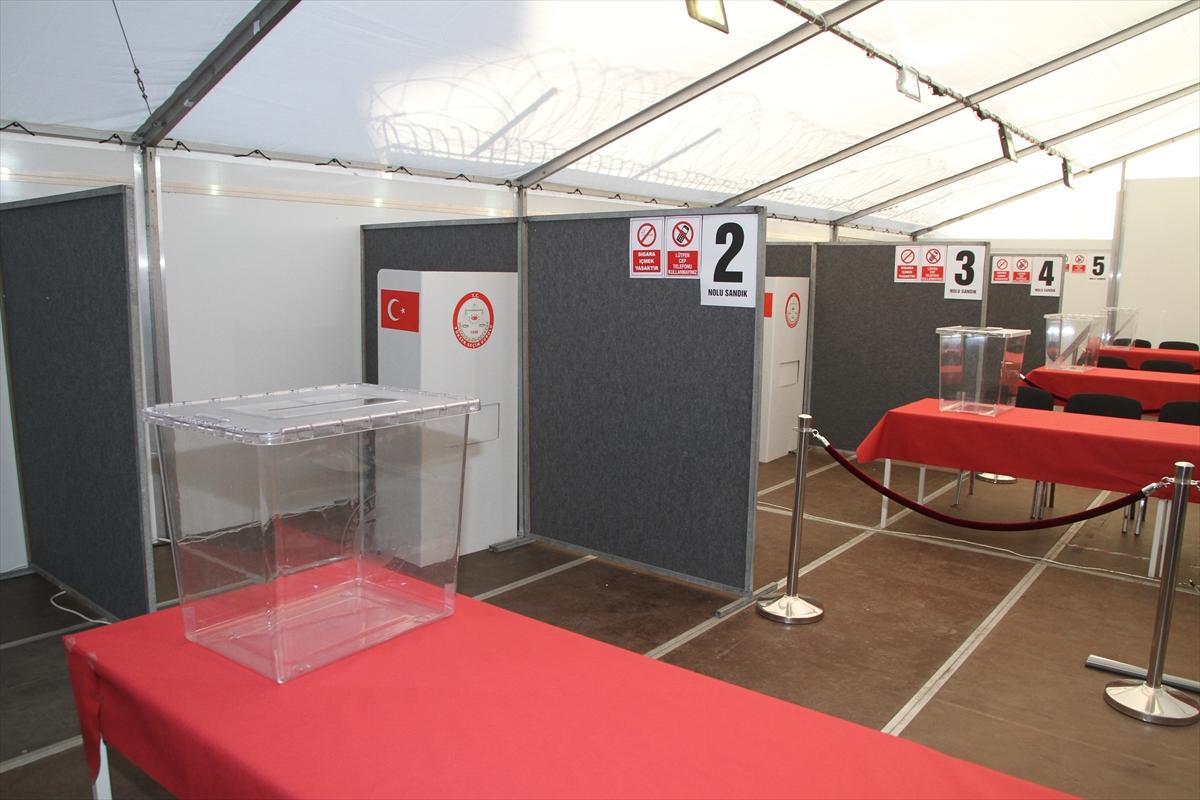 Referandum için Almanya'da sandıklar hazırlandı