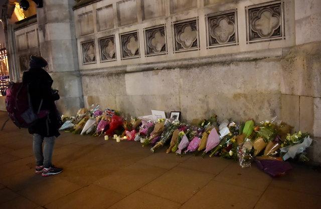 Londra halkından teröre karşı birlik mesajı
