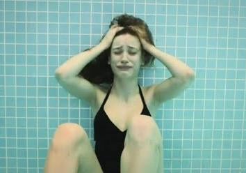 Serenay Sarıkaya 1 sene bekleyecek
