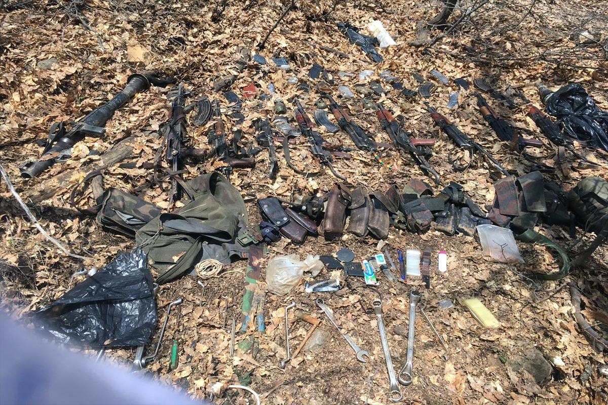 Öldürülen 14 terörist helikopterle taşındı