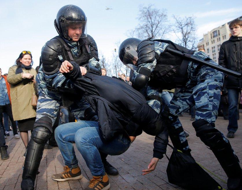 Rusya'dan protesto gösterileriyle ilgili açıklama