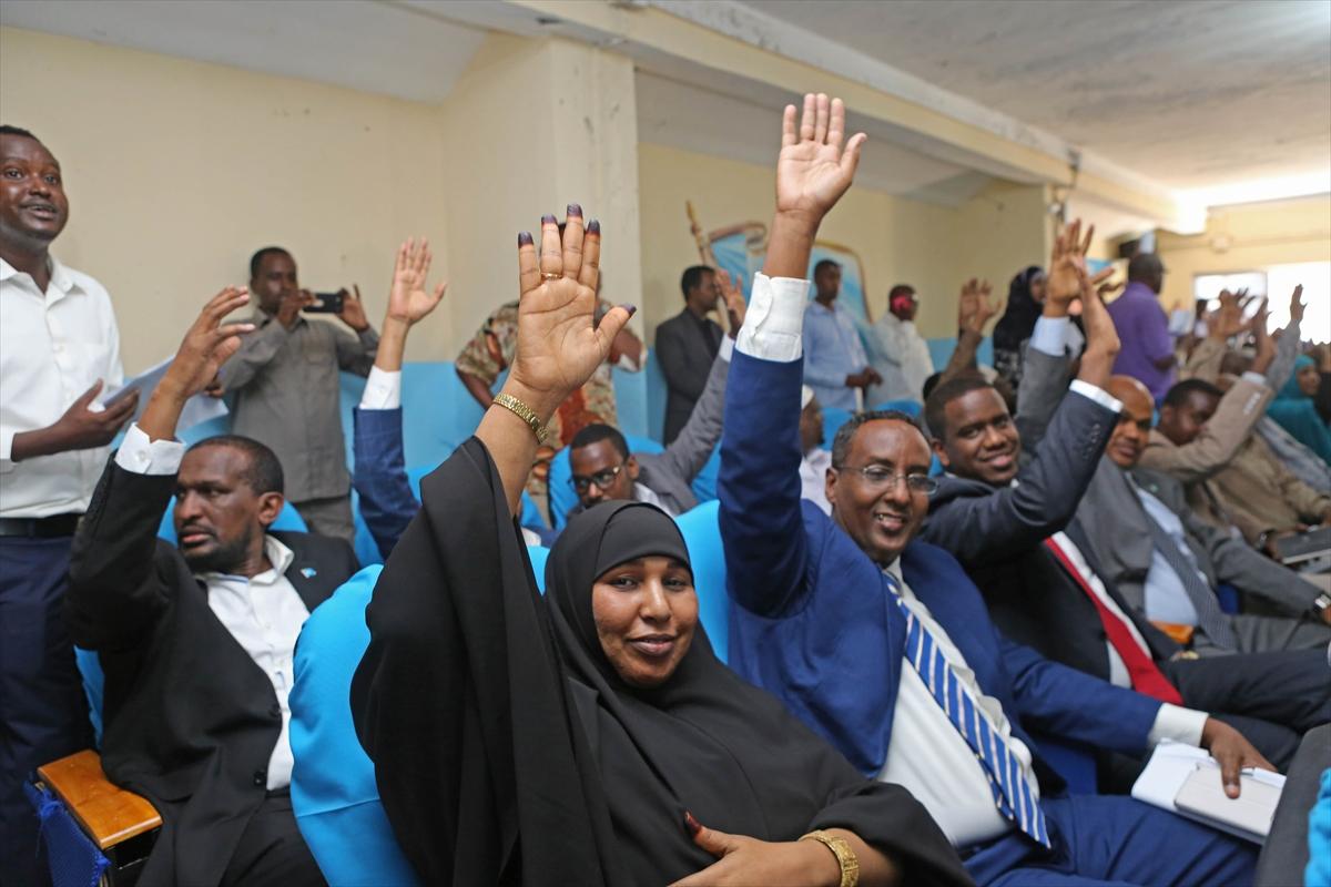 Somali'de yeni hükümet güvenoyu aldı